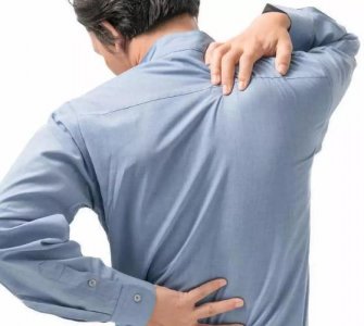 ​后背疼的原因5个疾病会引起后背疼（与多种疾病有关）
