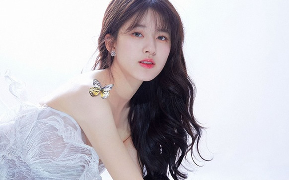 赵露思个人资料简介 赵露思演艺生涯