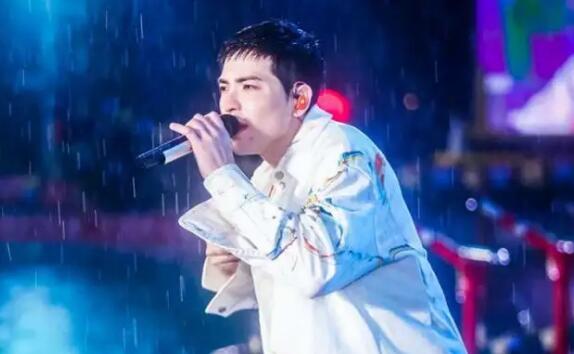 下雨萧敬腾是什么梗