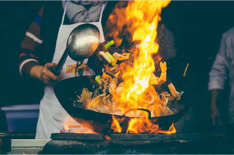 女人没文化学什么手艺最赚钱:女生没有文化都29岁了,学点什么技术比较实惠