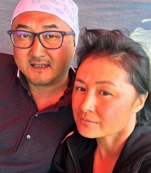 于月仙丈夫买骆驼咋回事（张学松被质疑买骆驼怒骂反击）