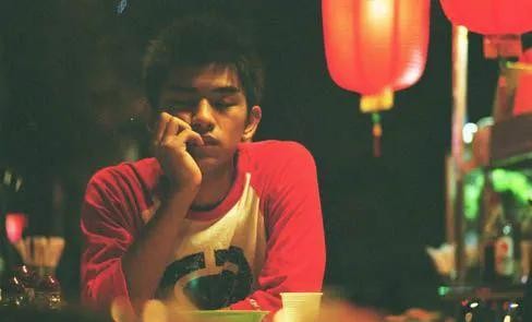 万茜个人资料简介图片（演员万茜低调嫁摄影师生一女）