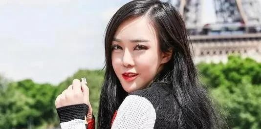 万茜个人资料简介图片（演员万茜低调嫁摄影师生一女）