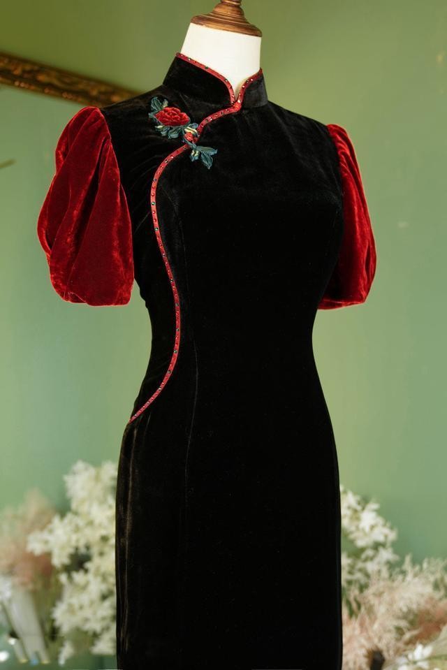 贾晓晨内衣(樊少皇娇妻贾晓晨真长脸穿旗袍曲线惊艳)