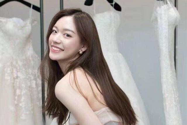 綦美合吐槽王一博黏人（綦美合和王一博传绯闻）