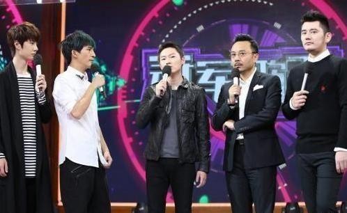 李亚鹏王菲怎么在一起的（回看王菲和李亚鹏的婚姻）