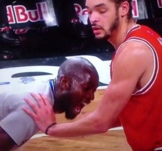 苏神3次咬人（3大咬人王泰森咬掉耳朵）