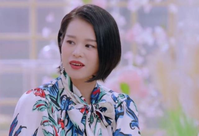 李诗韵老公(39岁港姐李诗韵宣布订婚)