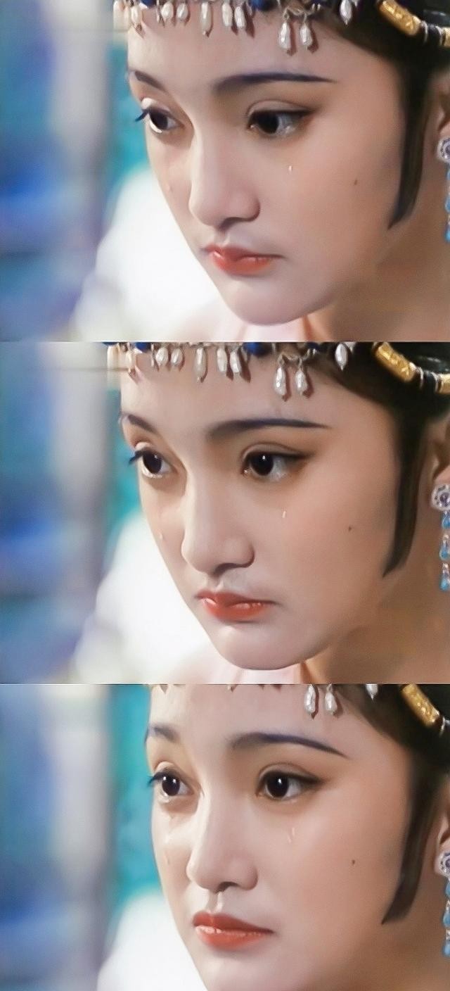 周迅年轻时的颜值照片（17岁的周迅像个小精灵）