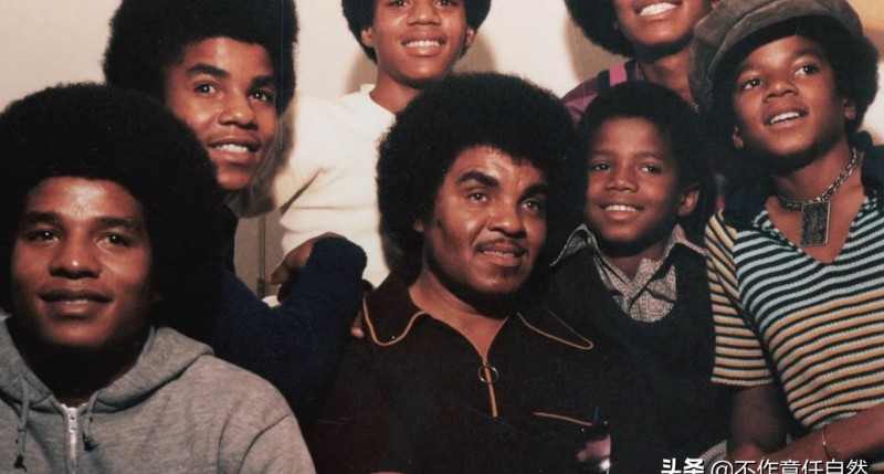 迈克杰克逊整容前(迈克杰克逊面容变化史)