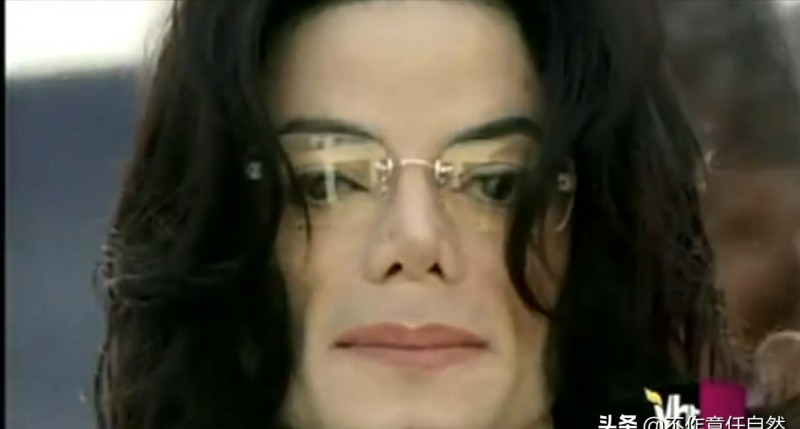 迈克杰克逊整容前(迈克杰克逊面容变化史)