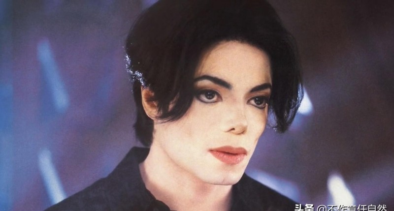 迈克杰克逊整容前(迈克杰克逊面容变化史)
