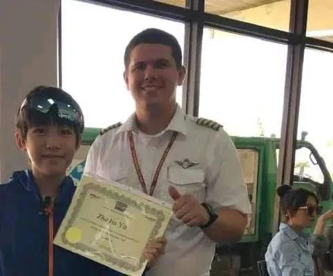 小爸爸中的夏天是谁（继易烊千玺后又一童星长开了）