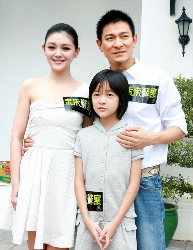 徐娇是谁的女儿(周星驰的干女儿徐娇简介)