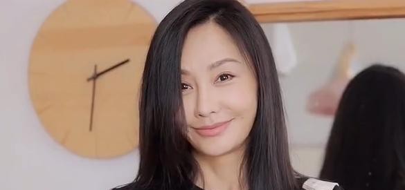 陈赫前妻外籍新欢（离婚后依然潇洒的女生）