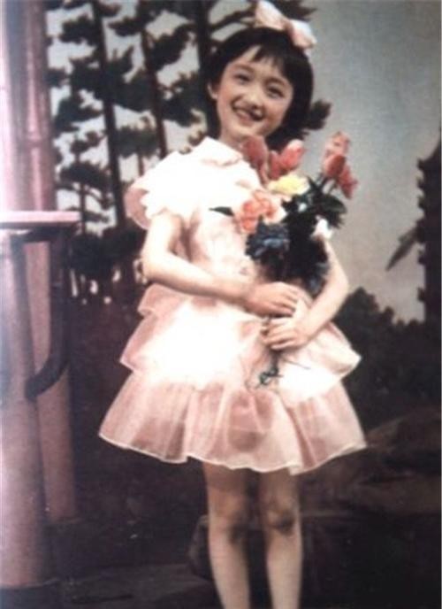 杨钰莹为什么叫岗岗（玉女杨钰莹的上位史）