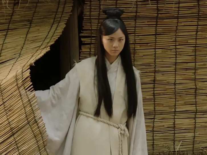 看似貌若天仙一穿古装就翻车(这些女演员到底该怪谁)