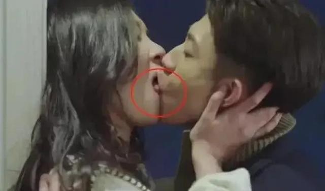 演员吻戏都是真亲吗（演戏吻得太逼真）