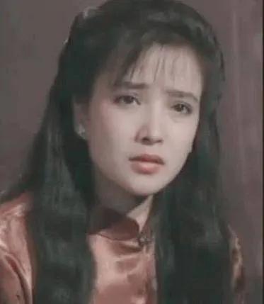 何晴个人资料简介(51岁患癌被二婚老公宠上天)(22)