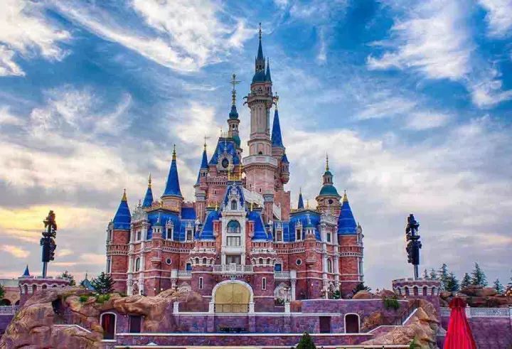 迪士尼城堡背景图,迪士尼城堡背景图夜晚