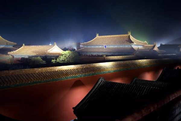 故宫晚上闹鬼是真的吗 晚上是否有什么人在居住呢