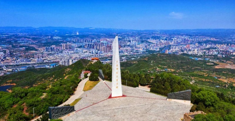 地表最快女车手身亡原因（地表最快女车手是谁）