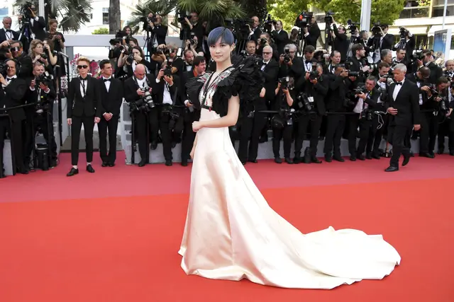 李宇春嫁78岁外国富翁婚礼(李宇春嫁78岁外国富翁婚礼瑶言)-图2