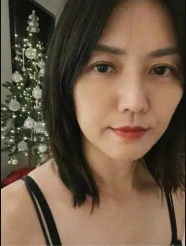 孙燕姿经纪人否认其怀三胎:请原谅中年女艺人