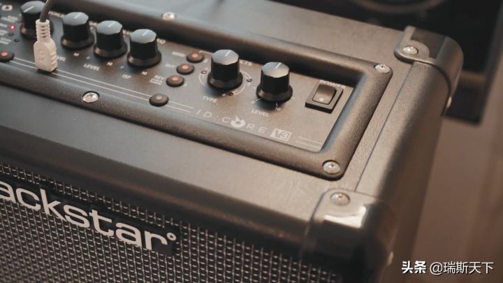 电吉他音箱排名情况（不怕扰民的电吉他音箱）