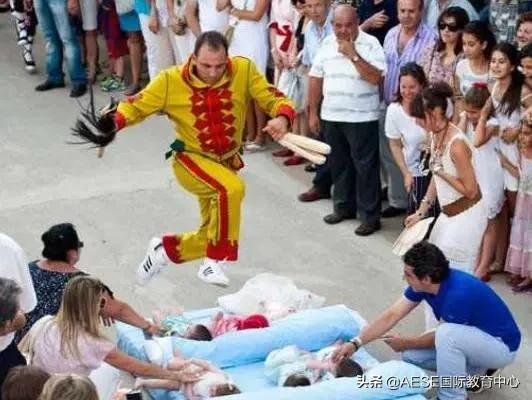 西班牙狂欢节几月几日(干货分享西班牙的传统节日大全)