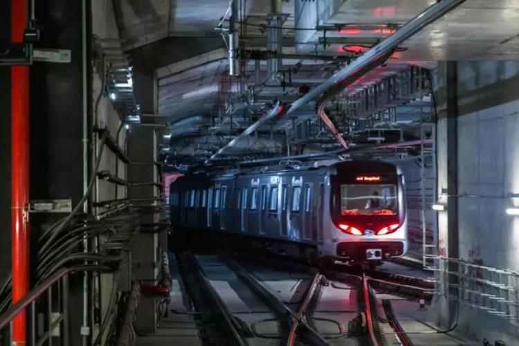 地铁为啥会临时停车「地铁为什么会临时停车戳进来看真相」