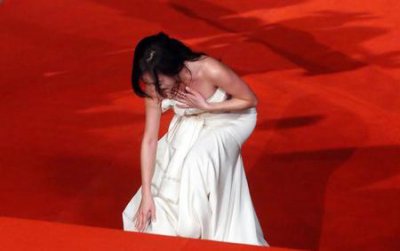 ​明星有什么尴尬的瞬间?(陈小春很像的明星)