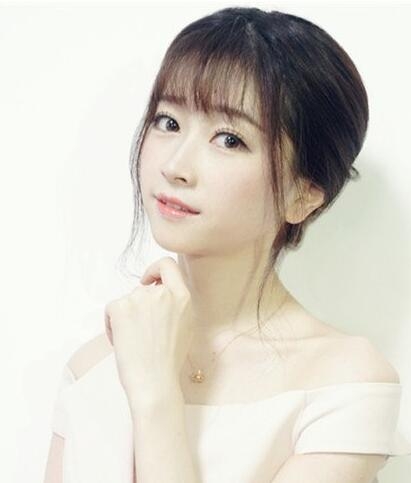 国内当红超人气美女解说 AMS陈娟不在斗鱼直播了吗