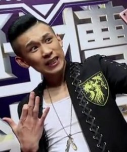 ​mc天佑被打事件是真的吗 脑部血迹斑斑照片疯传