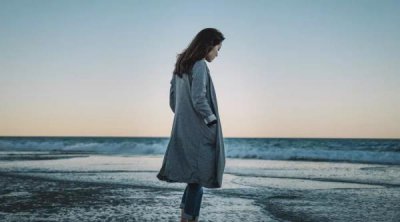 ​男生把你当女朋友的替代品，大多把你当一个替代品