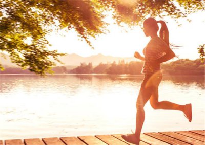 ​男人更怀念哪种前女友，分手后依旧让男人无比留恋的女人