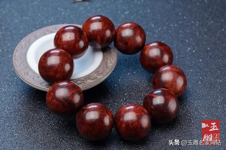 真小叶紫檀图片(小叶紫檀真假鉴别方法分享)