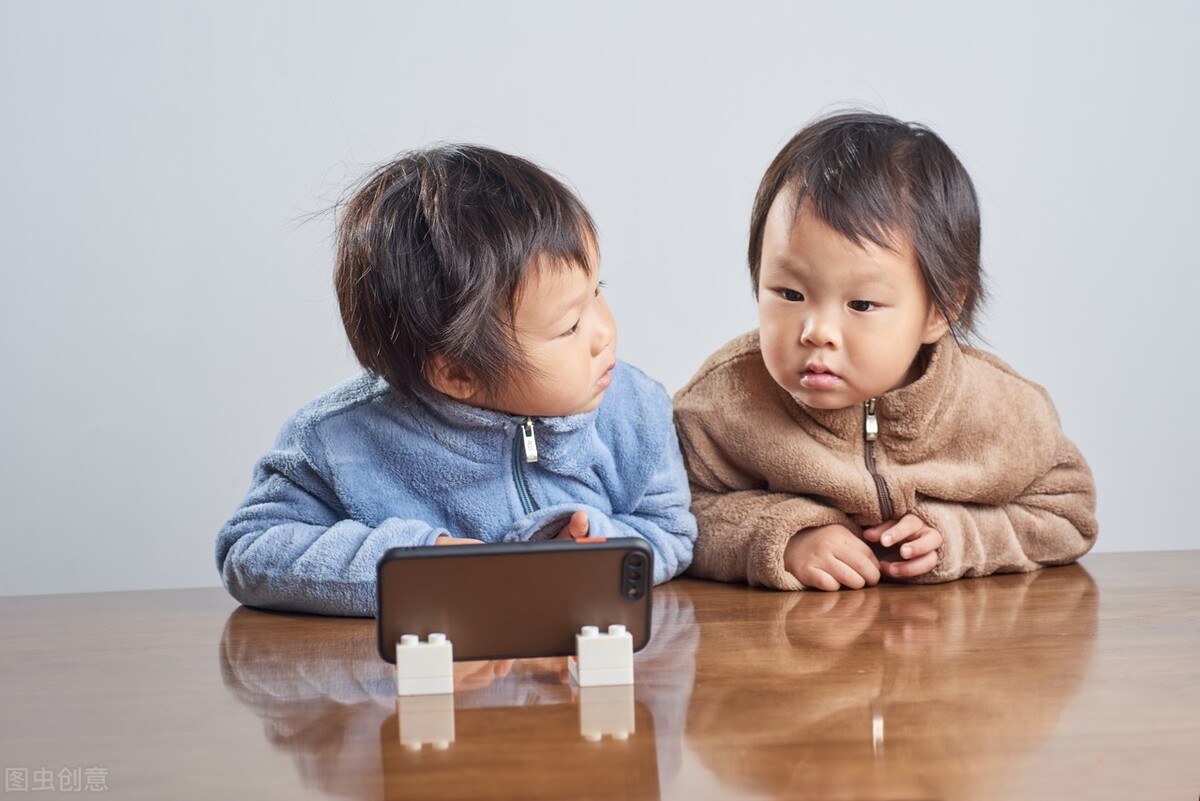 初中生戒掉玩手机的10个方法(帮孩子戒手机的4个法子）