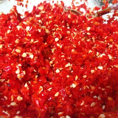 怎样做辣椒酱好吃（分享最详细的万能辣椒酱自制做法）