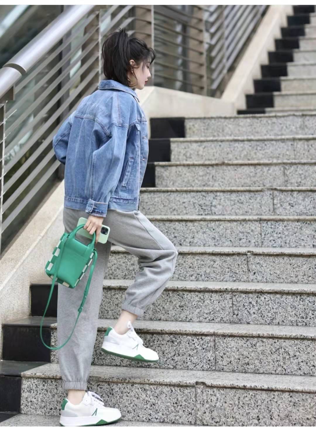 春天穿什么衣服合适(时尚达人教你春季如何穿搭)