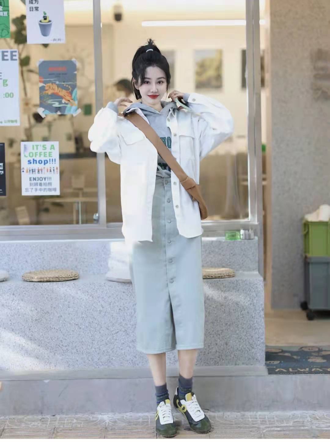 春天穿什么衣服合适(时尚达人教你春季如何穿搭)