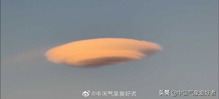 荚状云预示着什么天气（北方出现玫瑰荚状云是坏天气前兆）