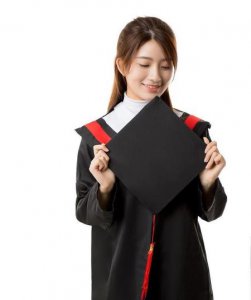 ​男的给女的洗内裤会不会不好(男人给女人洗内裤会不会影响财运)