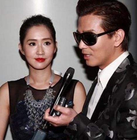 他们的老婆不是大腕儿 但却一点也不比一线女星逊色