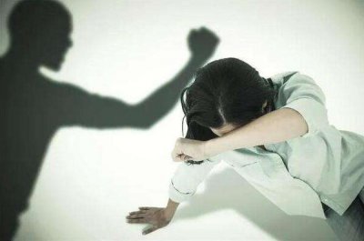 ​什么是情感pua行为（谨防恋爱里的PUA）