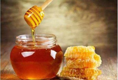 ​怎样给宝宝揉肚子解决便秘(宝宝大便便秘)