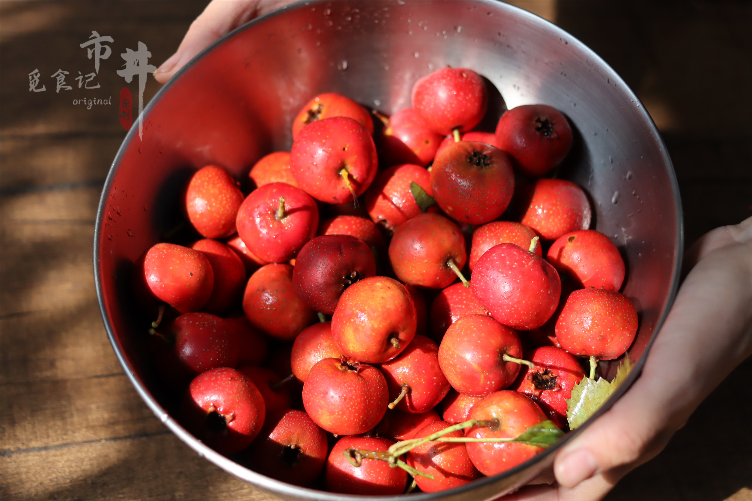 冰糖葫芦的糖浆怎么熬（掌握熬糖3步曲糖衣酥脆透亮）