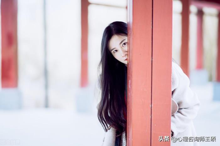 惹女朋友生气了怎么挽回(想挽回女朋友怎么办)