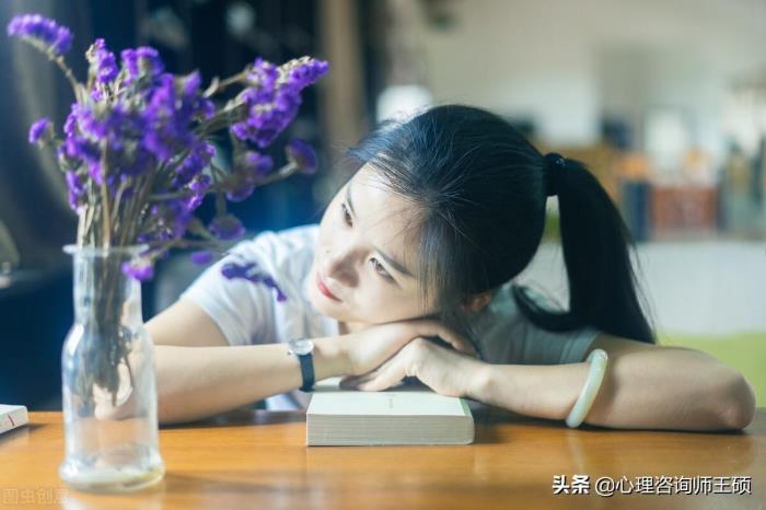 惹女朋友生气了怎么挽回(想挽回女朋友怎么办)