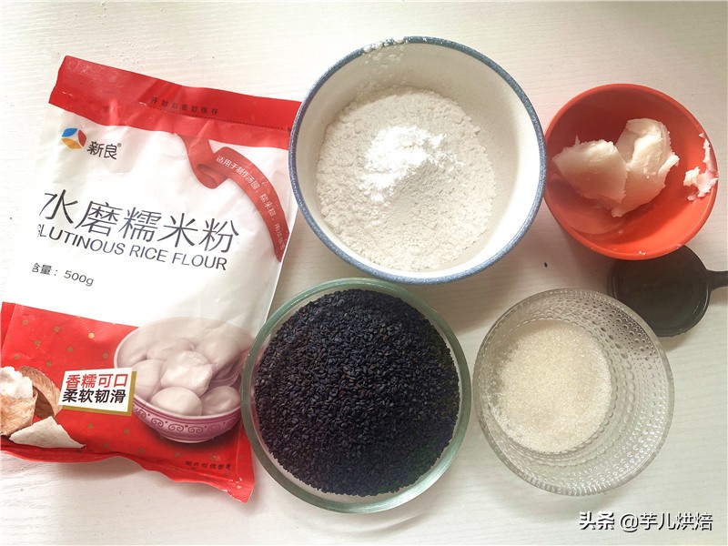 芝麻汤圆的做法（自制黑芝麻汤圆流心馅料甜而不腻）